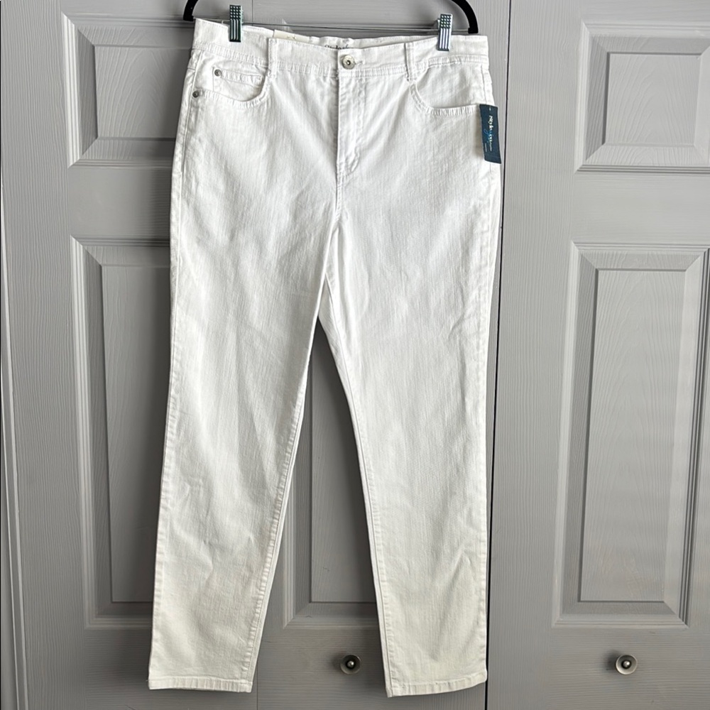 Woman’s White Jeans 14 Petite NWT